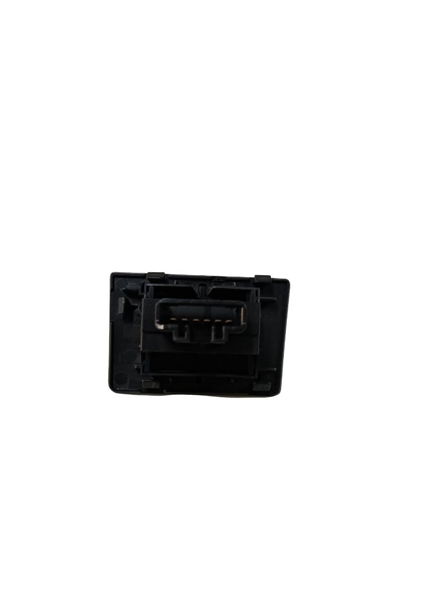 Buton deschidere hayon/portbagaj LEXUS IS II Saloon GSE2_, ALE2_, USE2_ 2005 - 2013 – foto 2