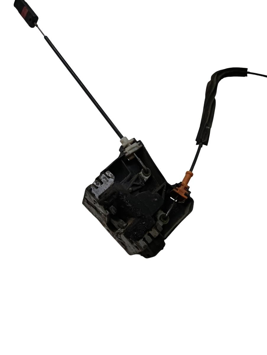 Broasca usa stanga fata OPEL CORSA C F08, F68, X01 2000 - 2009 24434882