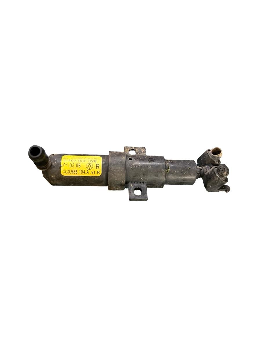 Pompa spalator faruri dreapta VOLKSWAGEN PASSAT 3C2 2005 - 2010 3C0955104A