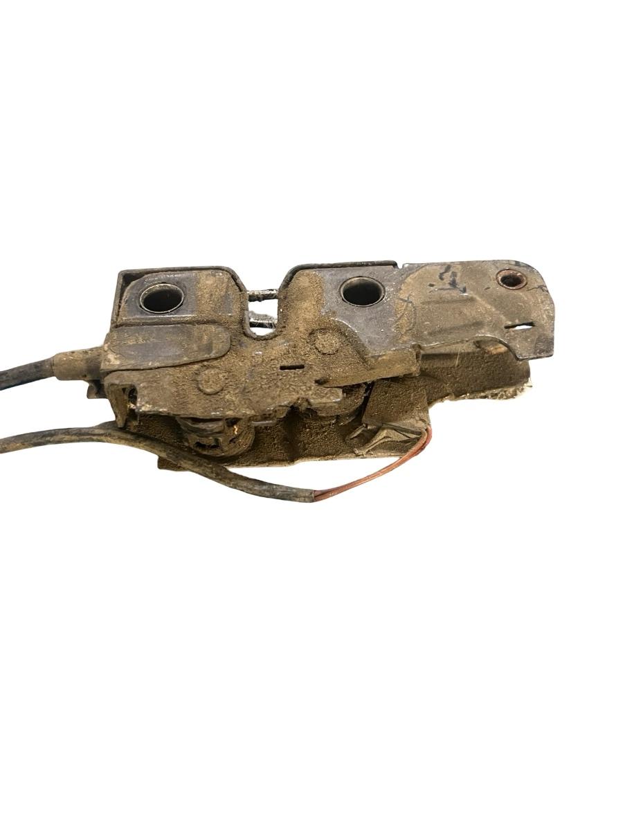 Incuietoare  capota motor VOLKSWAGEN GOLF V 1K1 2003 - 2009