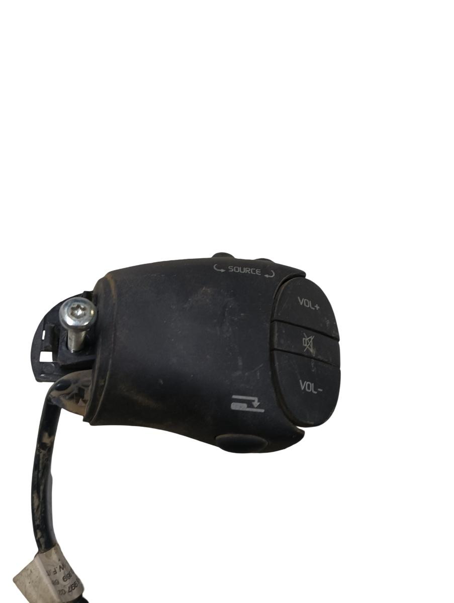Comutatoare/butoane volan DACIA DUSTER 2010 - >