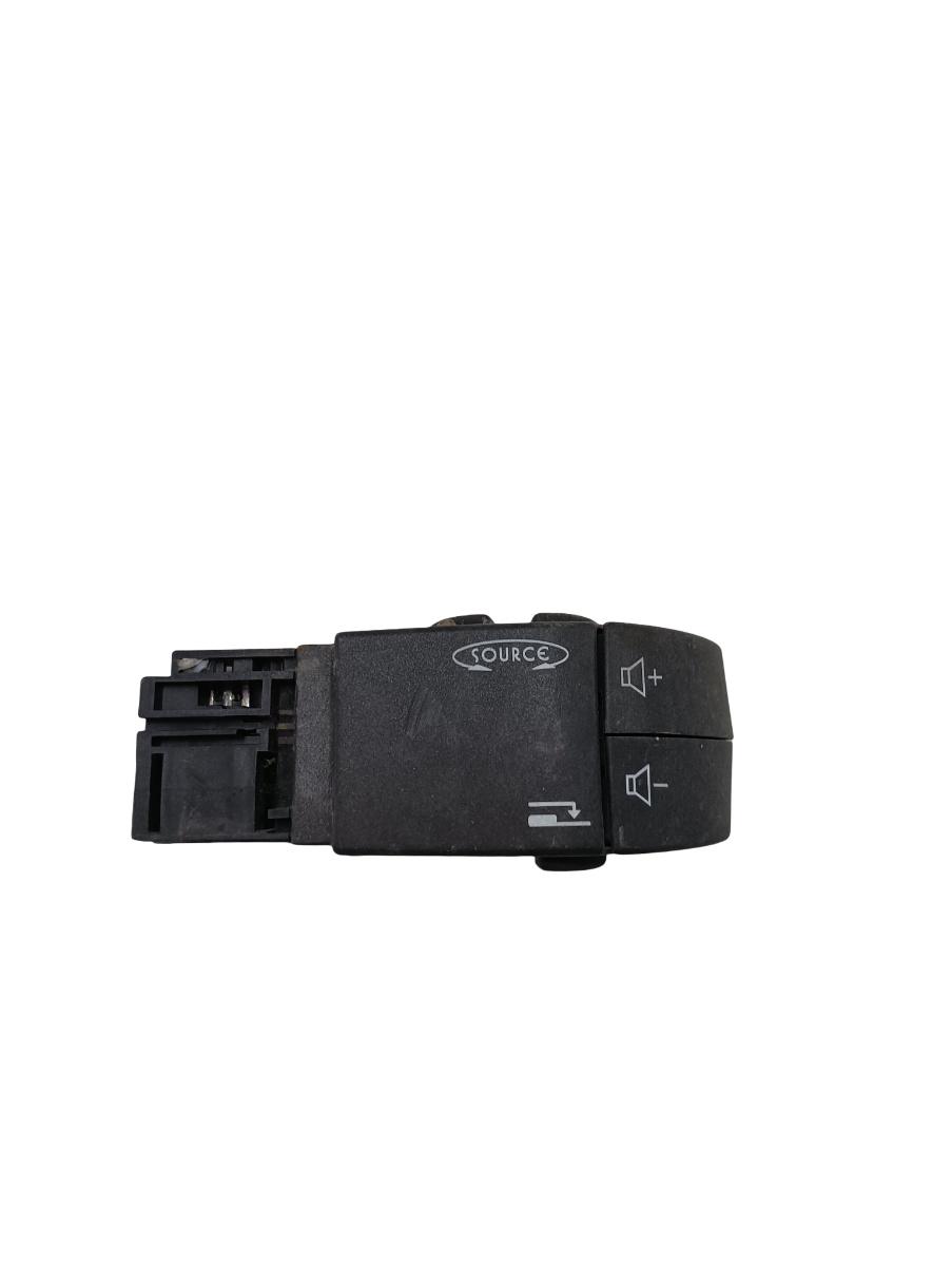 Comutatoare/butoane volan DACIA DUSTER 2010 - >