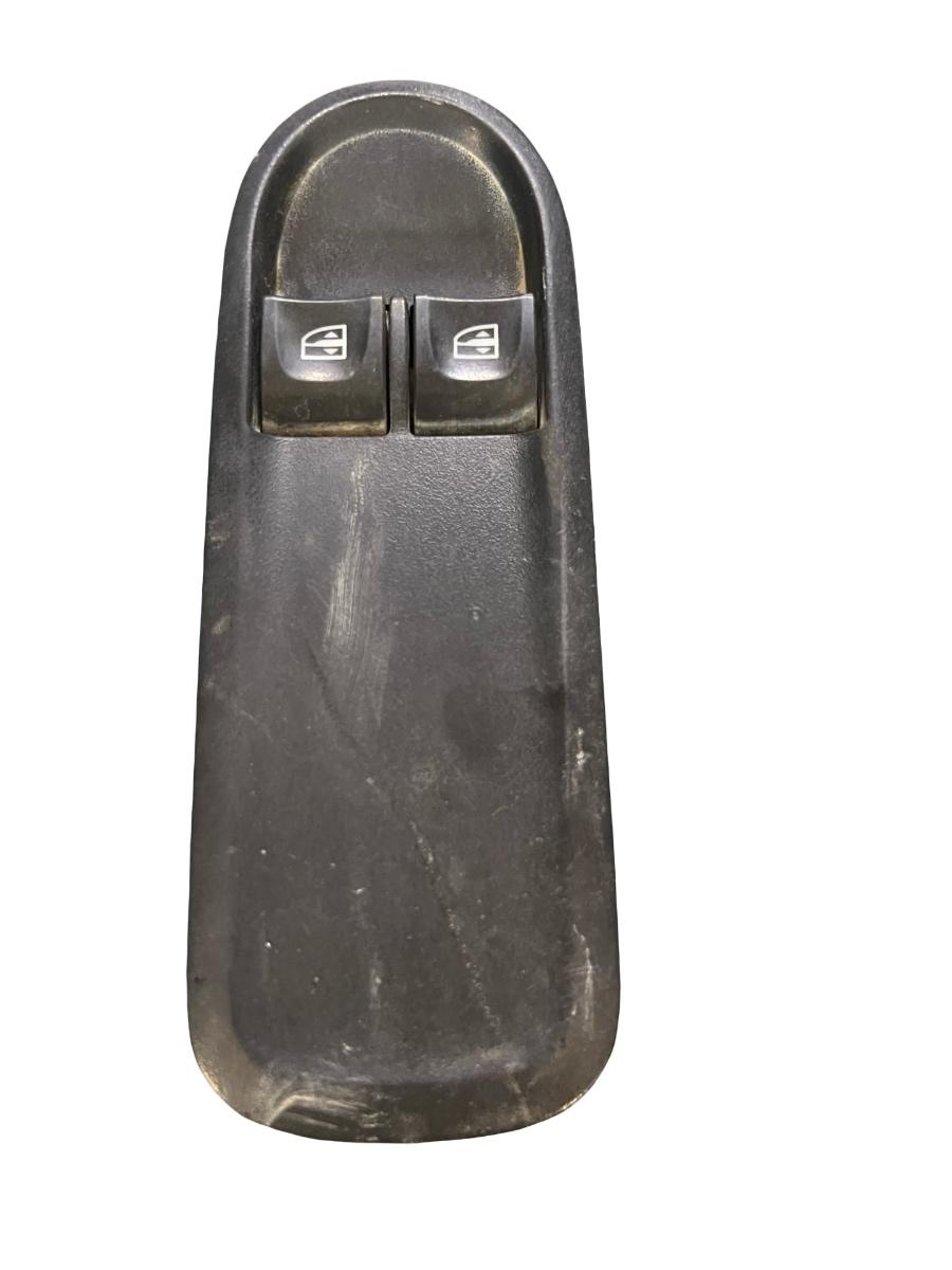 Butoane geamuri electrice stanga fata DACIA DUSTER 2010 - > 254110431R
