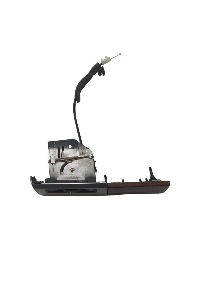 Ornament bord VOLKSWAGEN TOUAREG 7LA, 7L6, 7L7 2002 - 2013 – foto 2