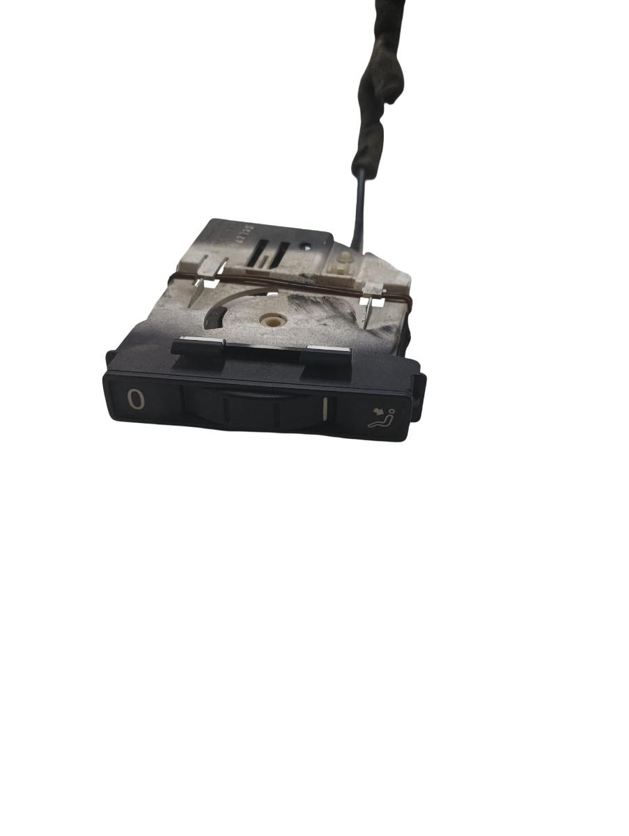 Buton deschidere grila ventilatie  VOLKSWAGEN TOUAREG 7LA, 7L6, 7L7 2002 - 2013 7l6819766