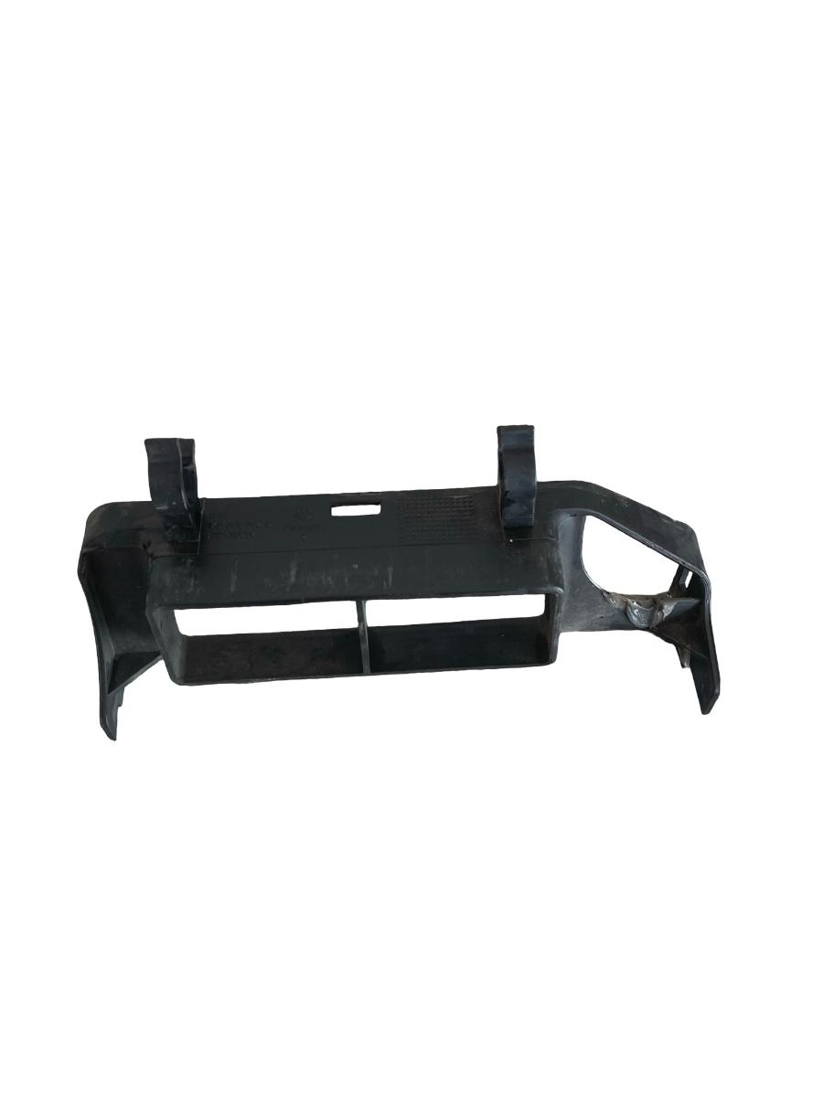 Deflector de aer VOLKSWAGEN GOLF V 1K1 2003 - 2009 1.4 TSI BLG 1K0805962D