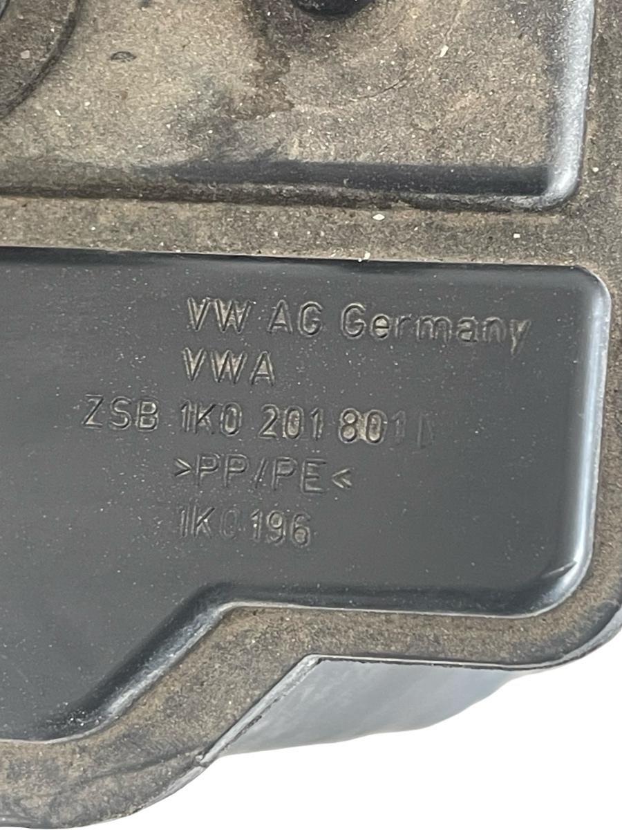 Canistra carbon  VOLKSWAGEN GOLF V 1K1 2003 - 2009 1.4 TSI BLG 1K0201801D – foto 3