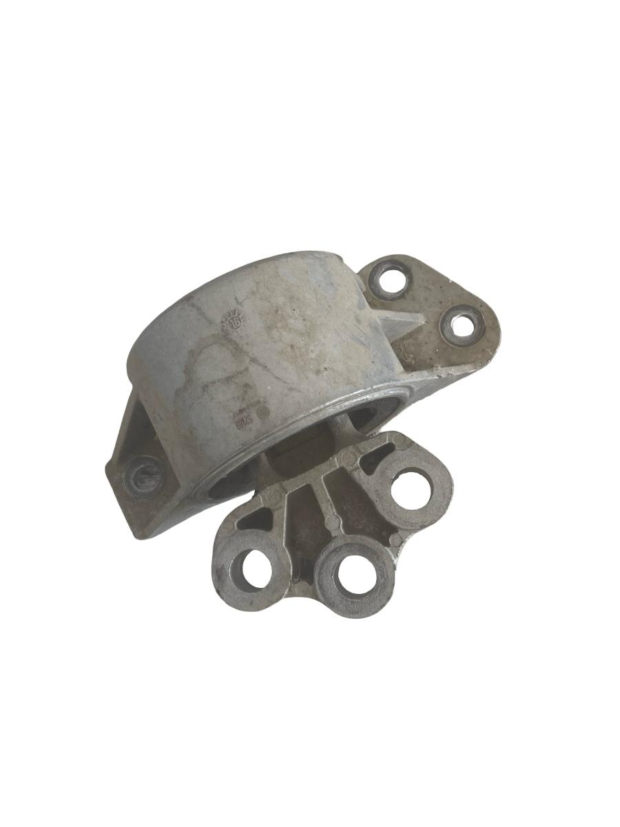 Suport motor FIAT 500L 199, 351_, 352_ 2012 - > 1.4 843 A1.000 – foto 3