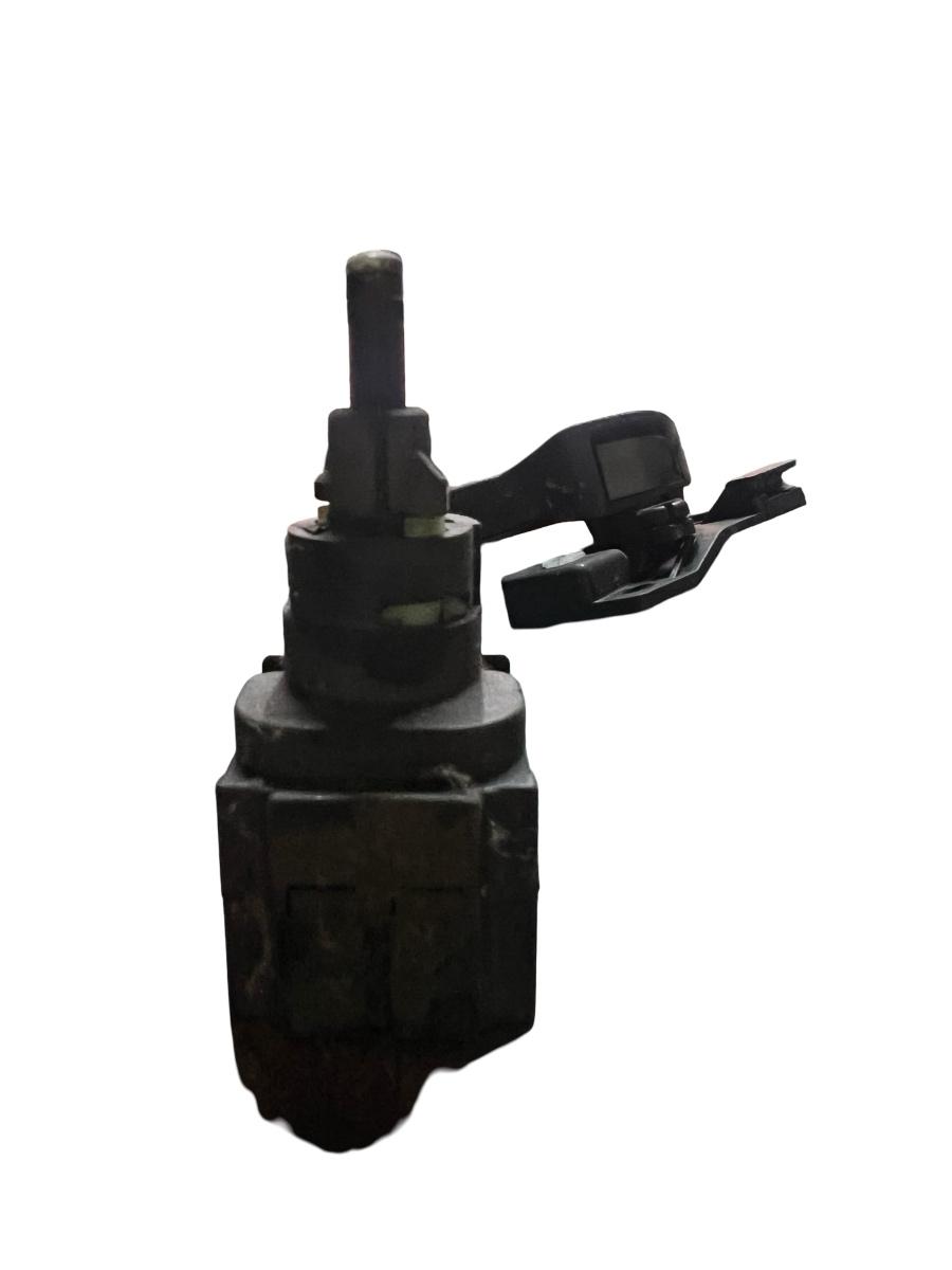 Comutator senzor pedala de frana SKODA FABIA II 542 2006 - 2014 6Q0945511