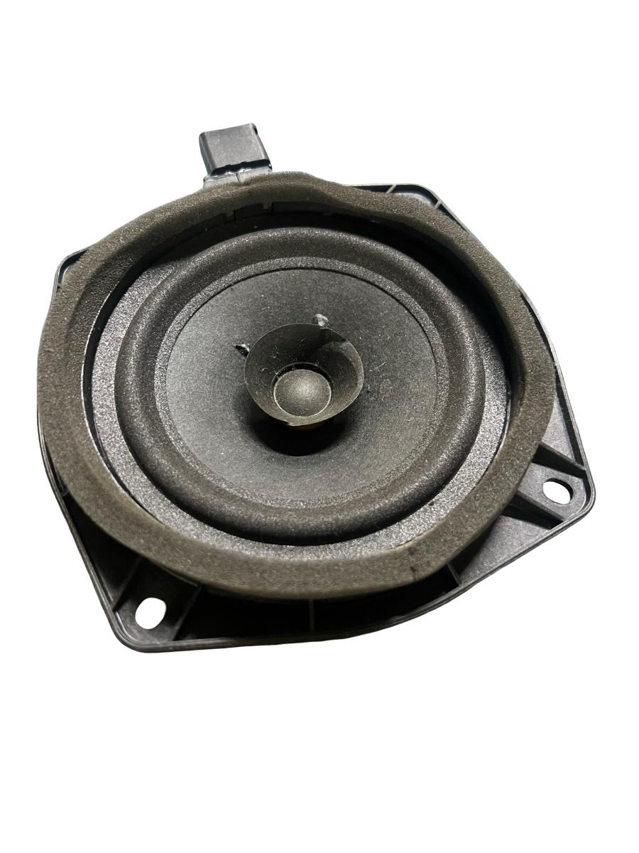 Boxa portiera spate stanga  MITSUBISHI COLT VI Z3_A, Z2_A 2002 - 2012 EAS13P17A7