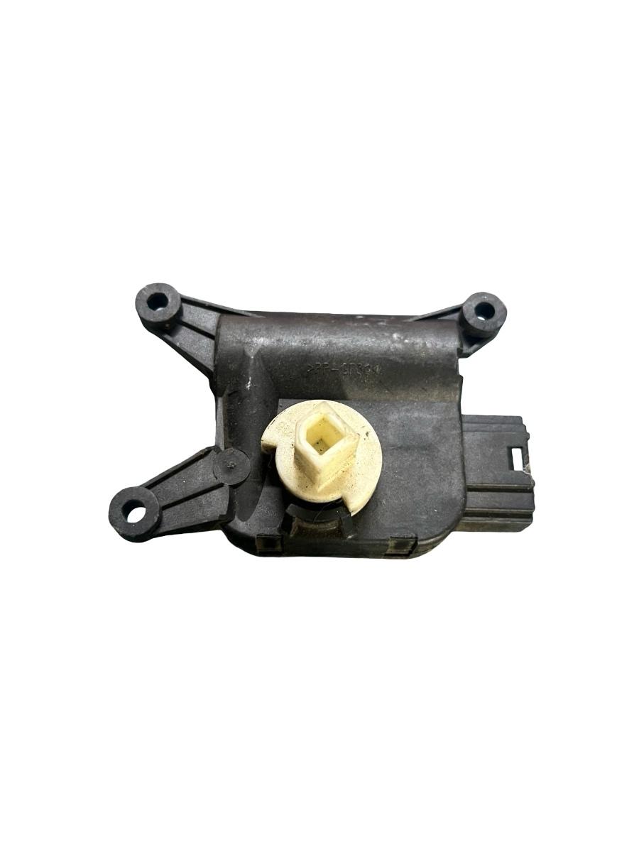 Motoras/actuator clapeta aer VOLKSWAGEN GOLF V 1K1 2003 - 2009 0132801338 – foto 2