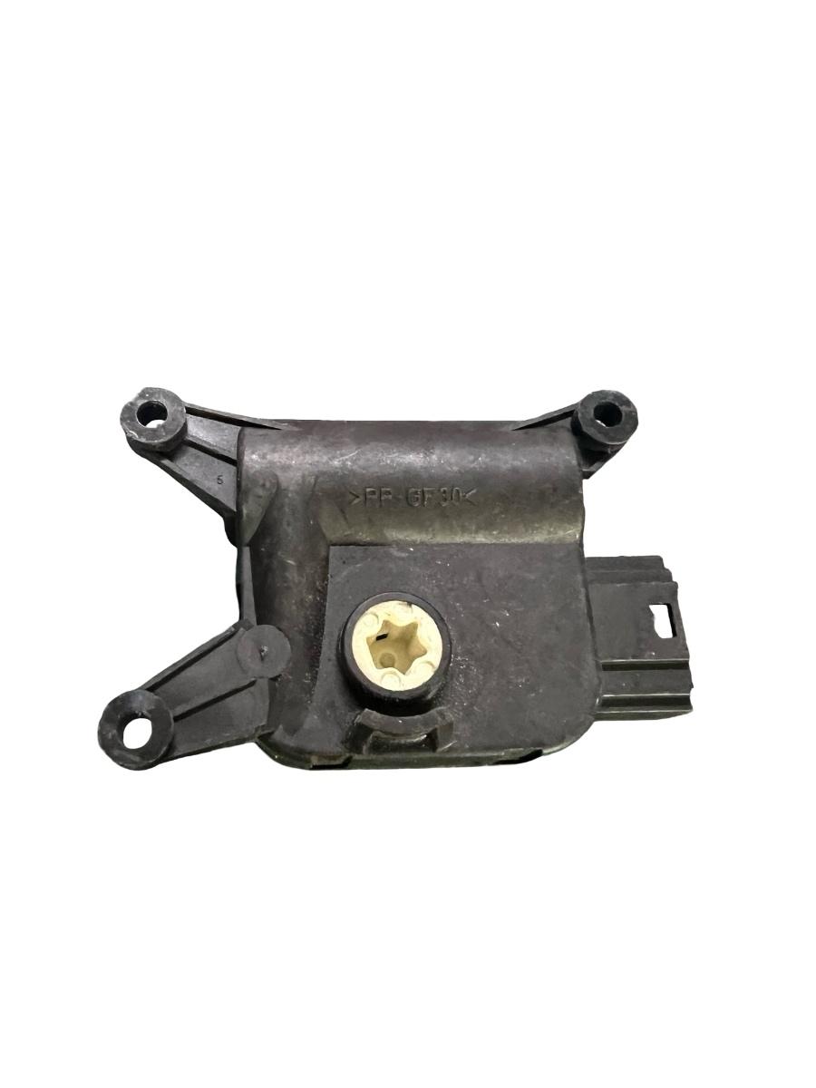 Actuator/motoras clapeta aer AC VOLKSWAGEN GOLF VI 5K1 2008 - 2013 0132801362 – foto 2