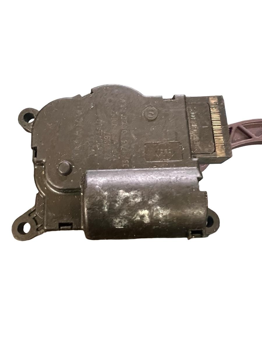Motoras/actuator clapeta aer VOLKSWAGEN SHARAN 7M8, 7M9, 7M6 1995 - 2010 1Q0907511Q