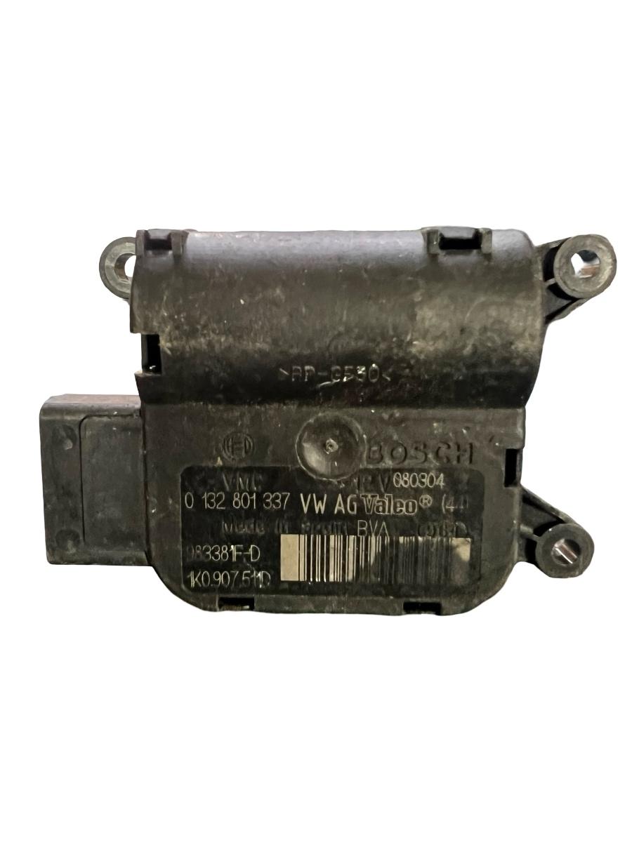Motoras/actuator clapeta aer VOLKSWAGEN GOLF V 1K1 2003 - 2009 0132801337
