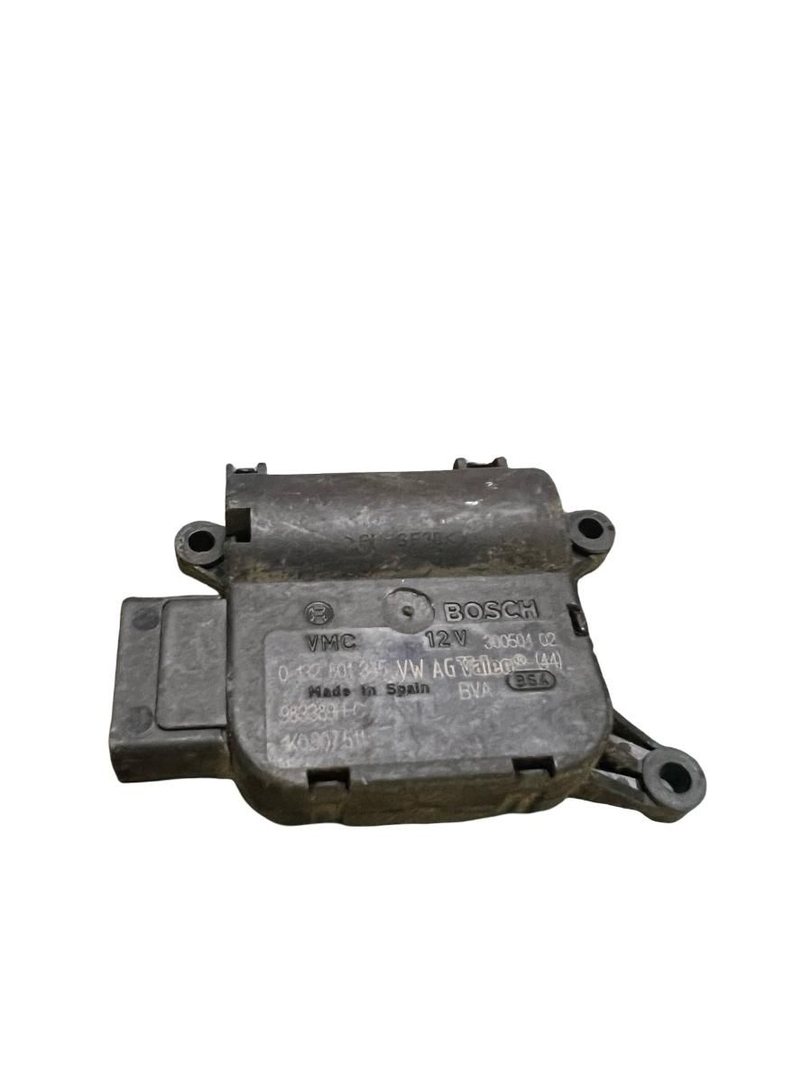 Motoras/actuator clapeta aer VOLKSWAGEN GOLF V 1K1 2003 - 2009 0132801345 – foto 2