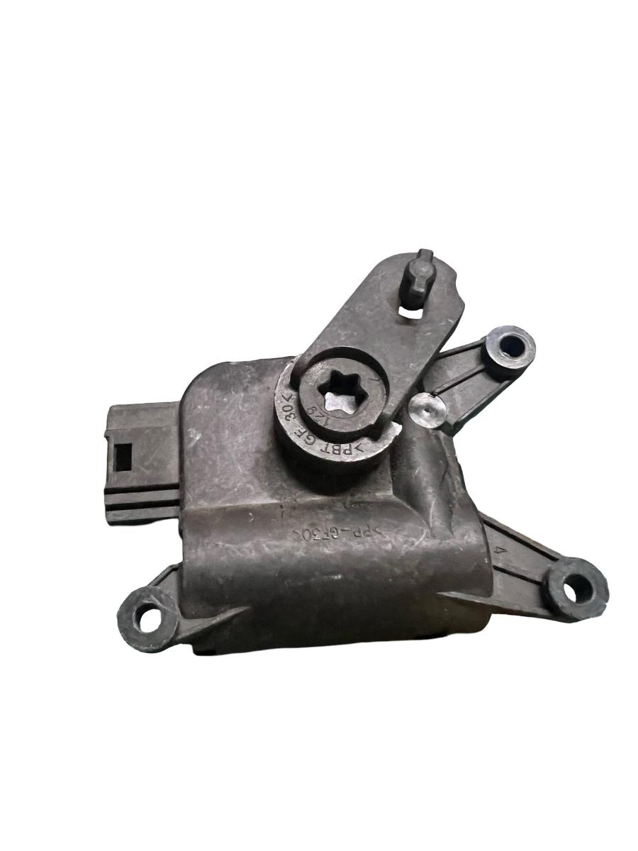 Motoras/actuator clapeta aer VOLKSWAGEN GOLF V 1K1 2003 - 2009 0132801341 – foto 2