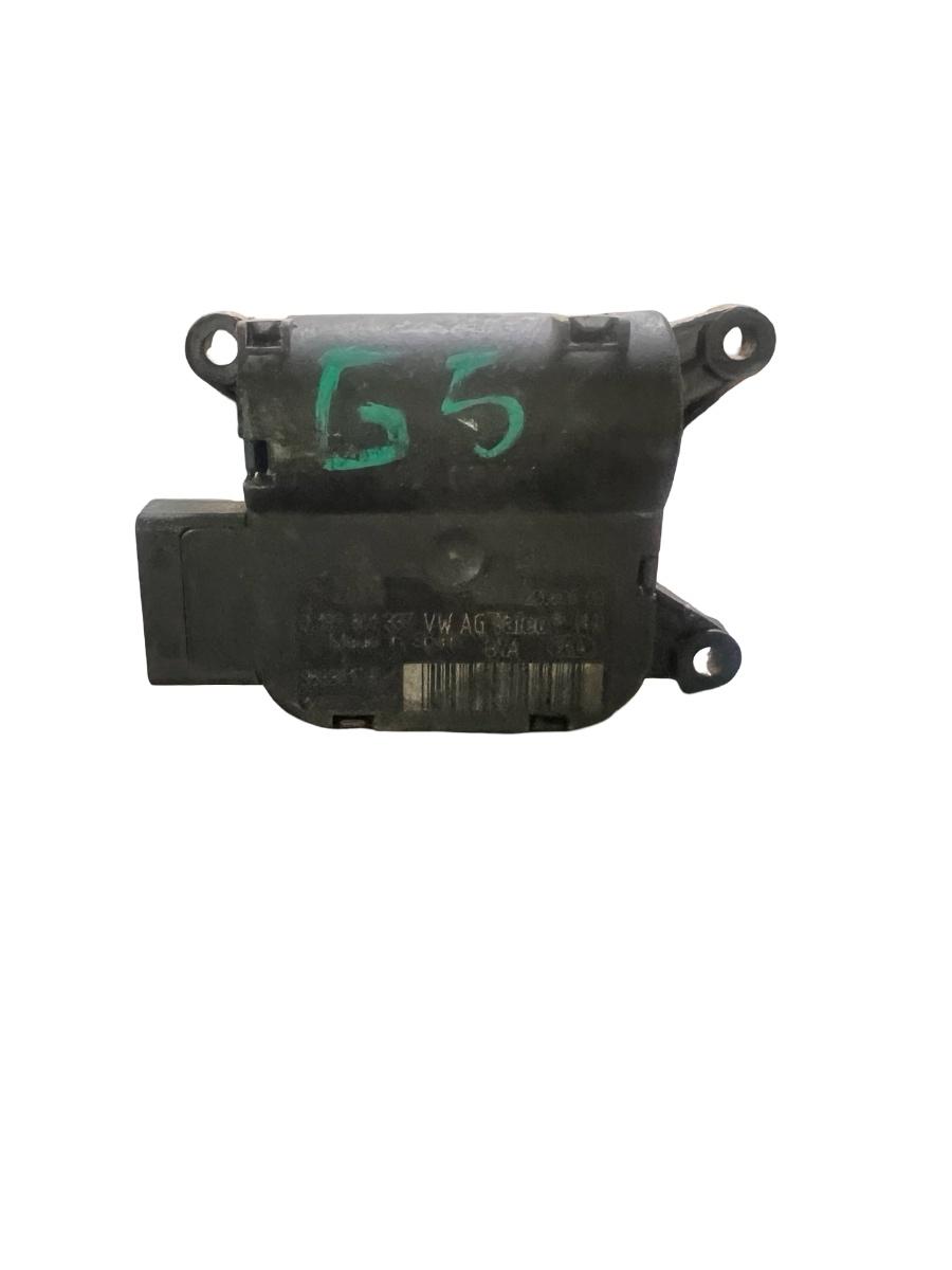 Motoras/actuator clapeta aer VOLKSWAGEN GOLF V 1K1 2003 - 2009 0132801337