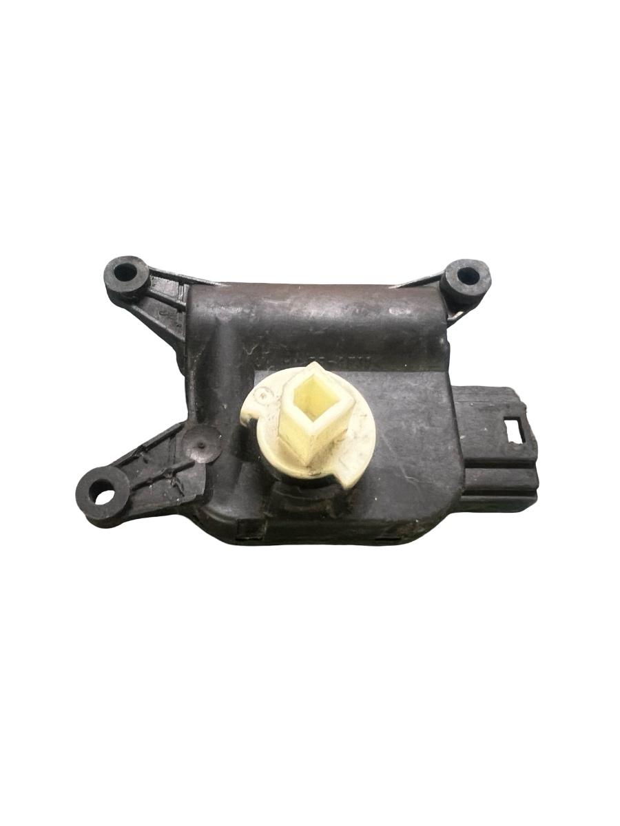 Sistem de climatizare VOLKSWAGEN PASSAT Variant 3C5 2005 - 2011 0132801363