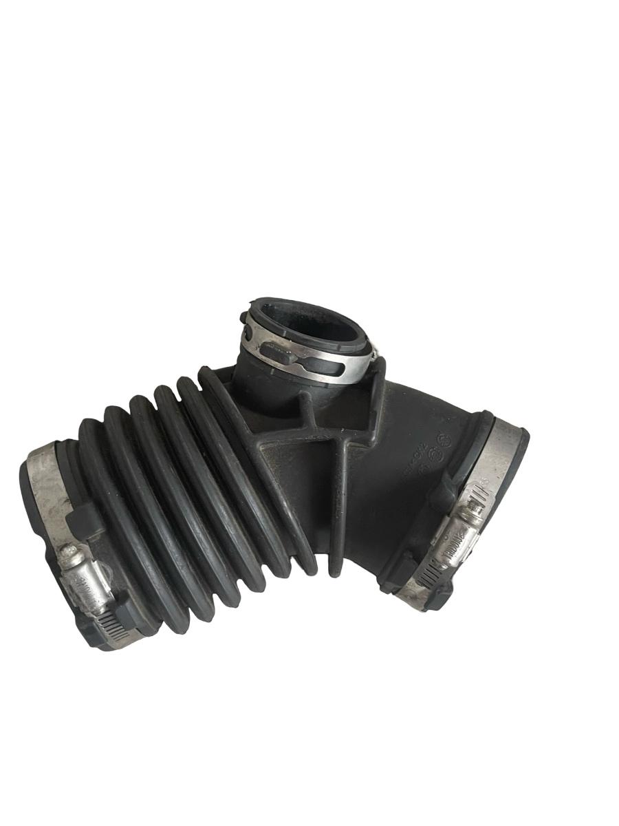 Furtun admisie aer BMW 5 G30, F90 2016 - > 2.0D – foto 2