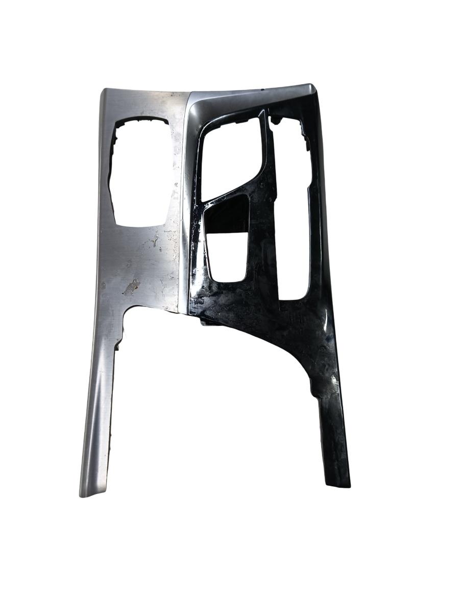 Capac/ornament consola centrala BMW 5 G30, F90 2016 -> 9380180