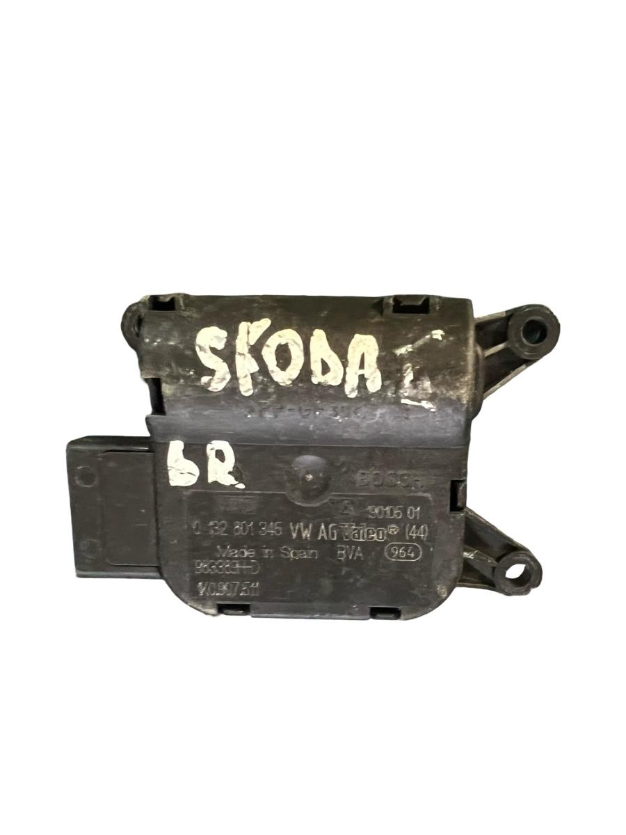 Motoras/actuator clapeta aer VOLKSWAGEN GOLF V 1K1 2003 - 2009 0132801345 – foto 2