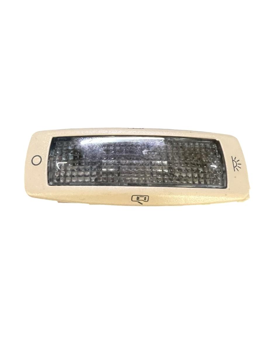 Lampa scaune fata VOLKSWAGEN BORA 1J2 1998 - 2013 VAG 3B0947291