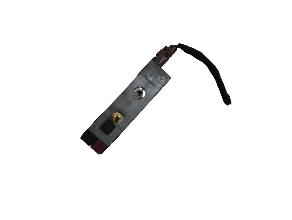 Antena GPS MERCEDES-BENZ C-CLASS W204 2007 - 2014 A2048200089 – foto 2