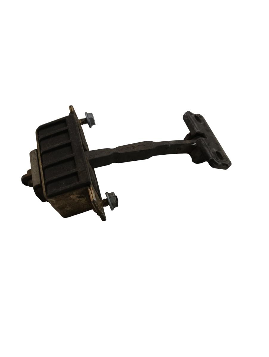 Opritor usa  stanga fata MERCEDES-BENZ C-CLASS W204 2007 - 2014 – foto 2