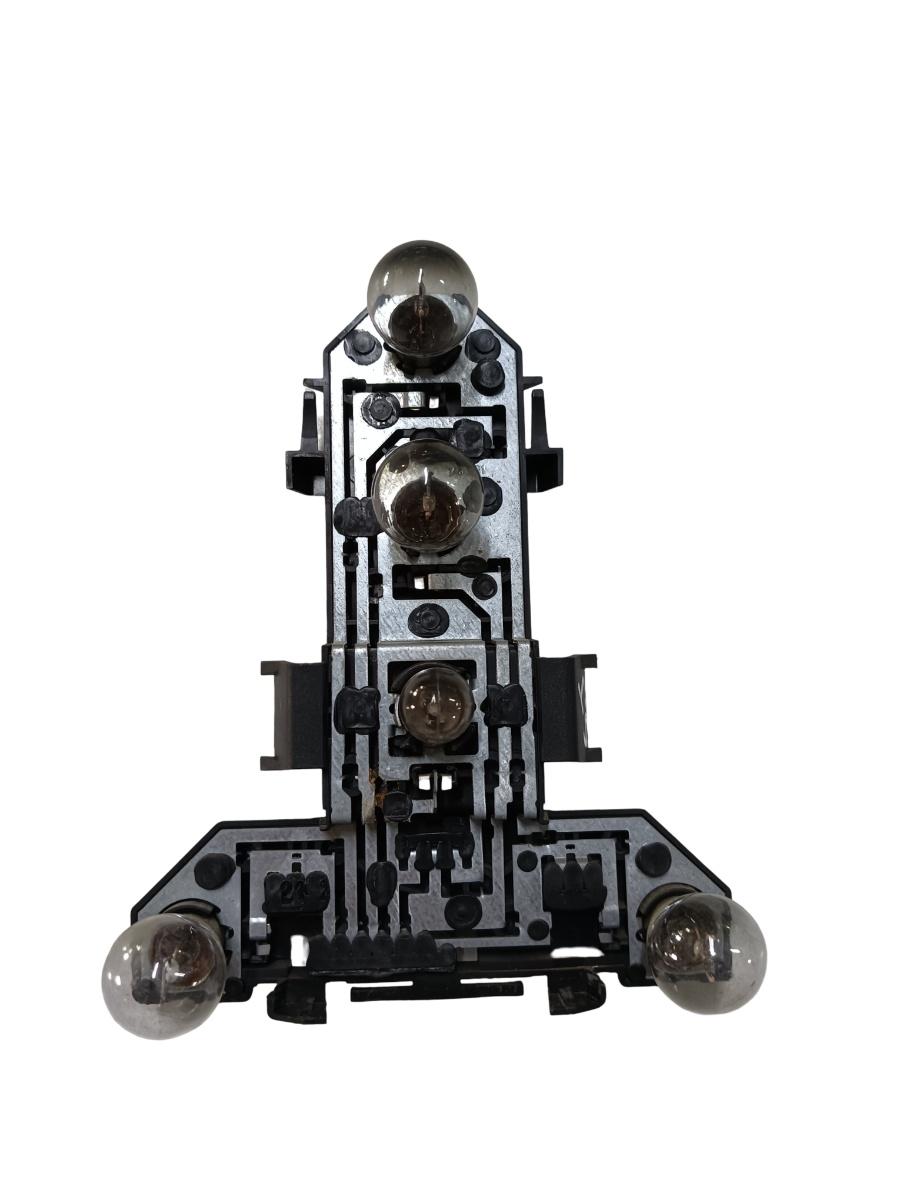 Soclu stop stanga spate VOLKSWAGEN GOLF IV 1J1 1997 - 2007