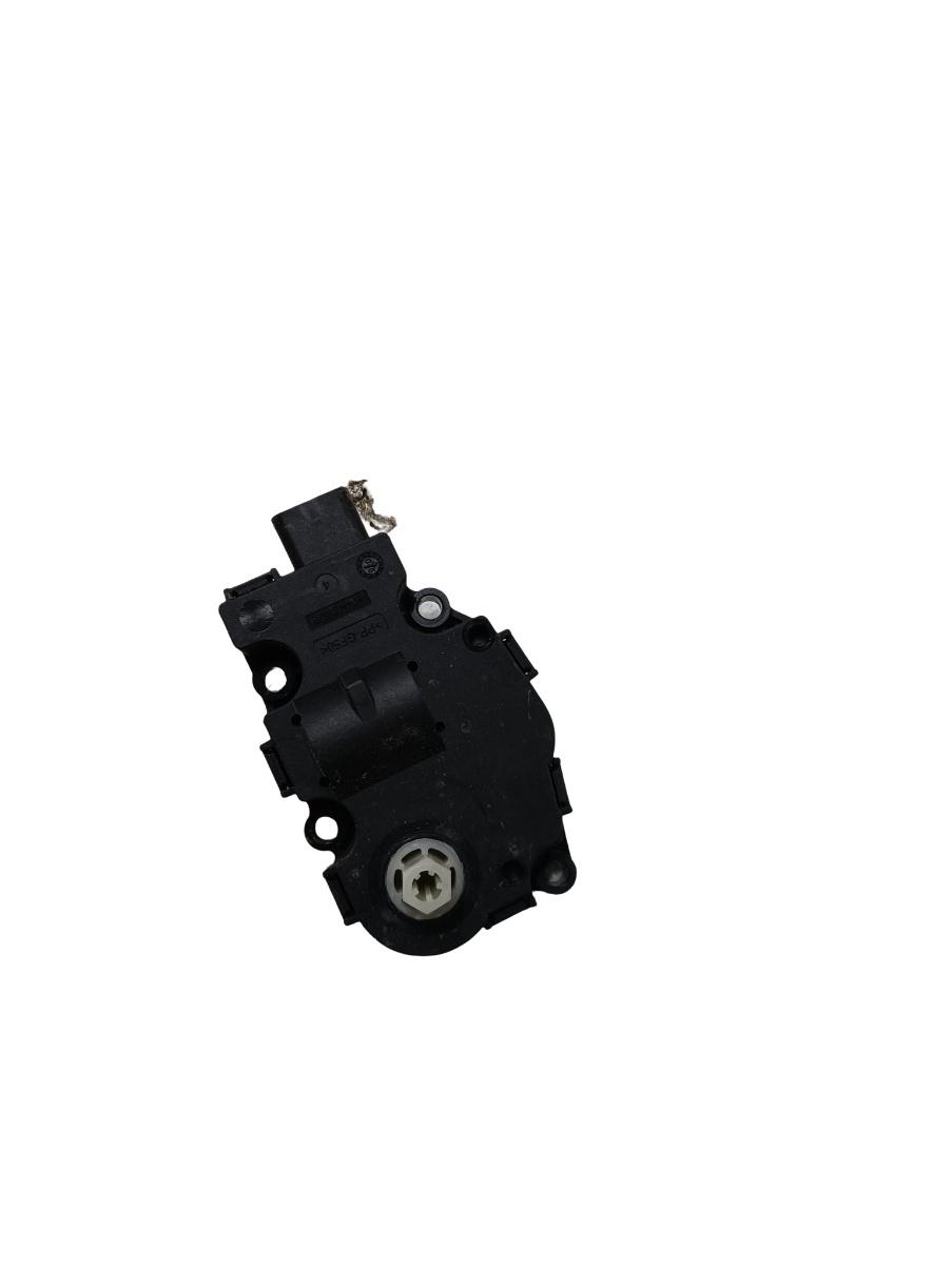 Actuator/motoras clapeta aer AC MERCEDES-BENZ S-CLASS II W221, C215 2005 - 2013 K9796