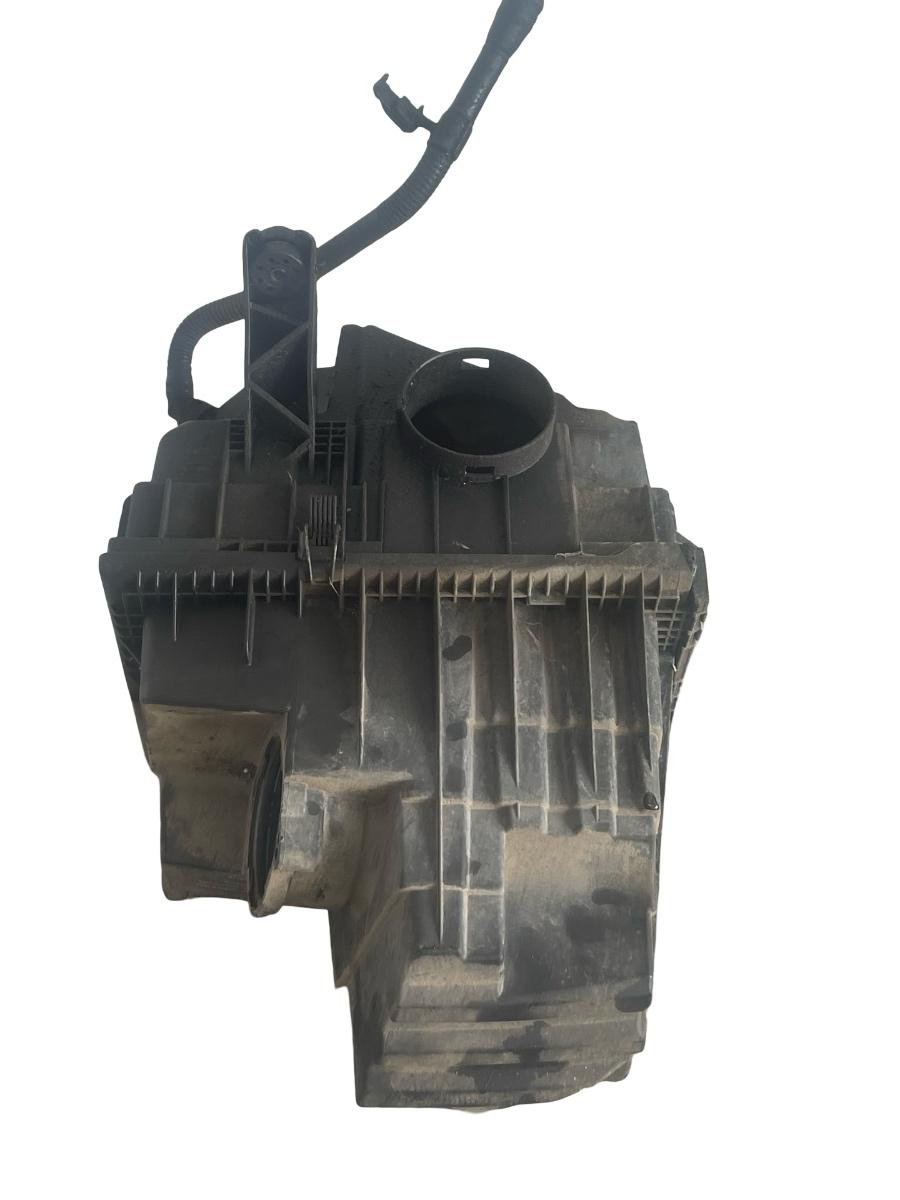 Carcasa filtru de aer VOLKSWAGEN TRANSPORTER V Platform/Chassis 7JD, 7JE, 7JL, 7JY, 7J 2.5 TDI AXD, BNZ 7H0129601P