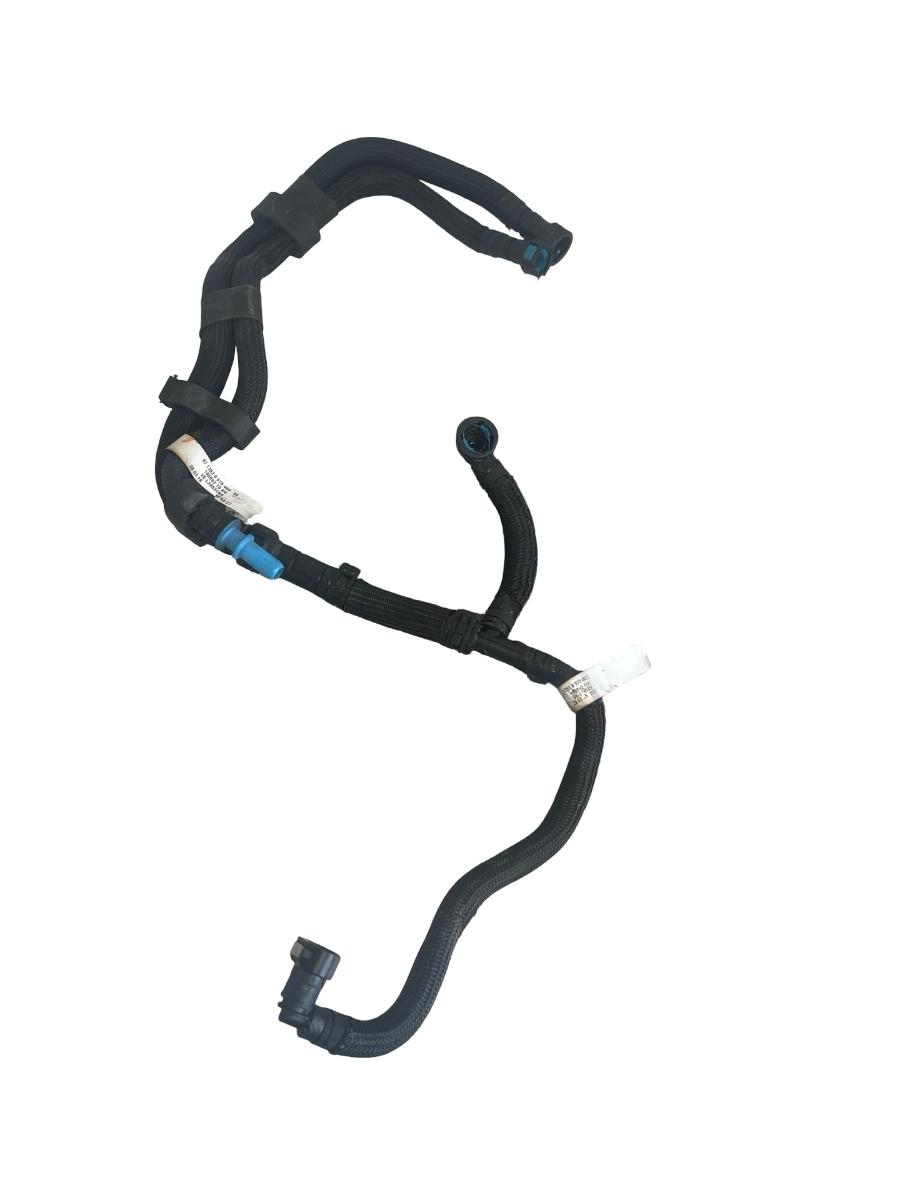 Furtun alimentare combustibil BMW 5 G30, F90 2016 - > 2.0 B47 D20 B 8713538