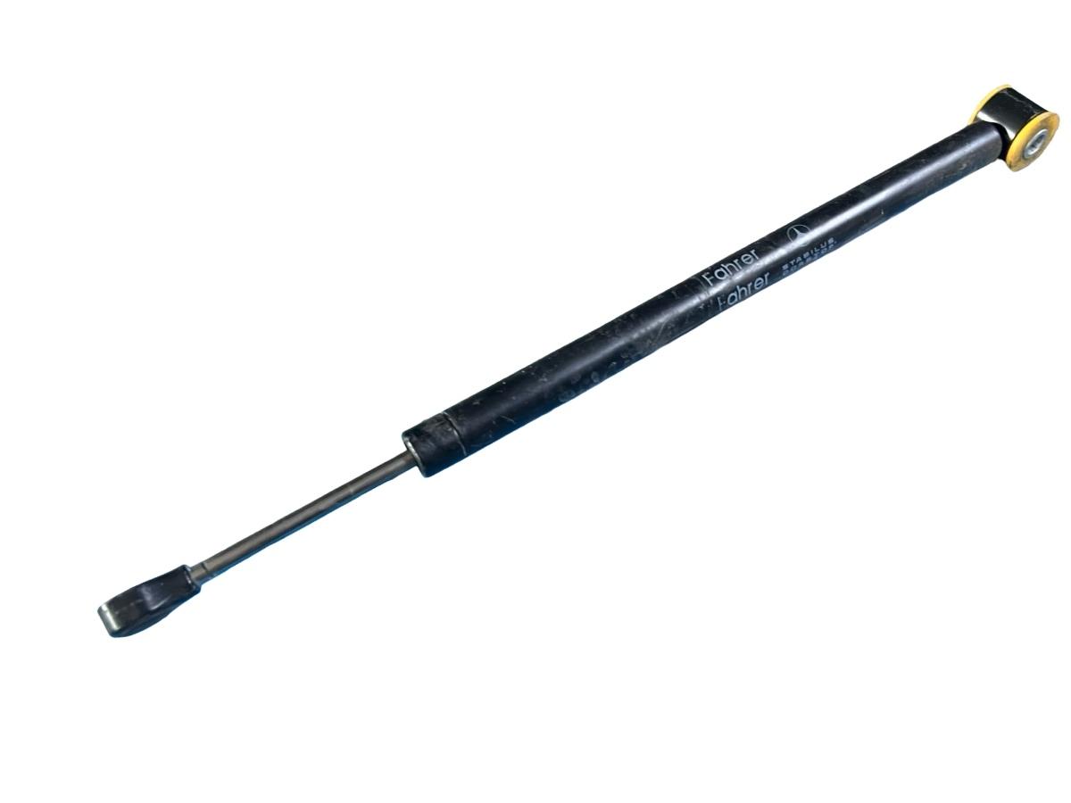 Limitator portiera fata stanga fata MERCEDES-BENZ S-CLASS II W221, C215 2005 - 2013 A2217200016