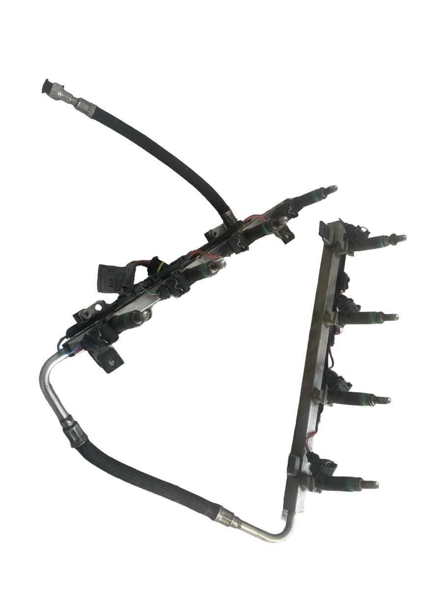 Rampa + injectoare BMW 6 E63 2004 - 2010 3.0i 7525721 / 7514611