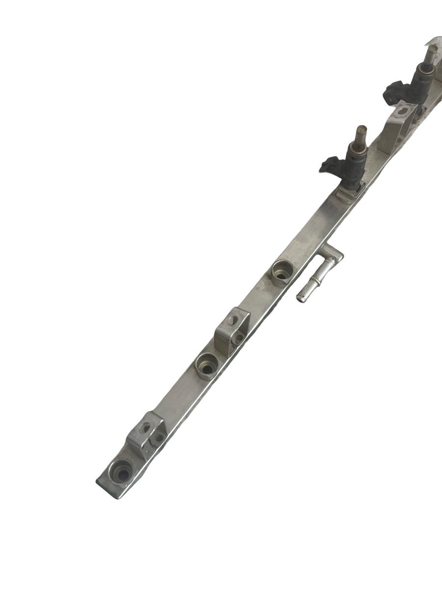 Rampa + 3 injectoare  BMW 5 E60 2001 - 2010 3.0i 7542541