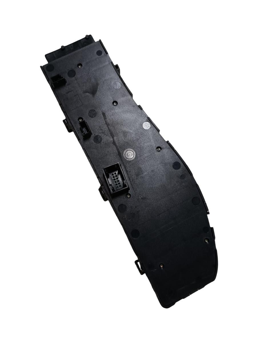 Buton reglaj scaun stanga fata BMW 6 E63 2004 - 2010 – foto 2