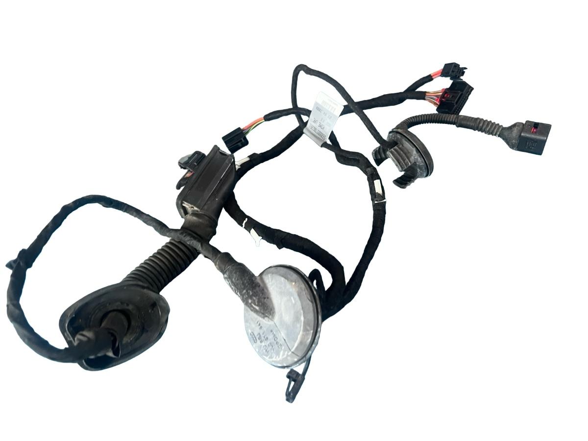 Cablaj portiera spate dreapta spate AUDI A4 IV Avant 8K5, B8 2007 - 2015 560009706351
