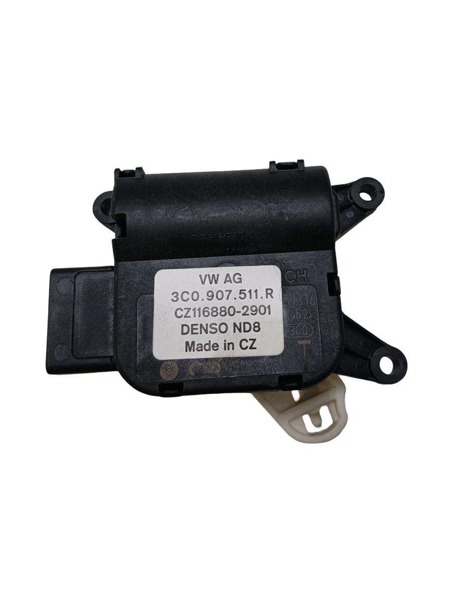 Actuator/motoras clapeta aer AC VOLKSWAGEN GOLF VI 5K1 2008 - 2013 3c0907511r