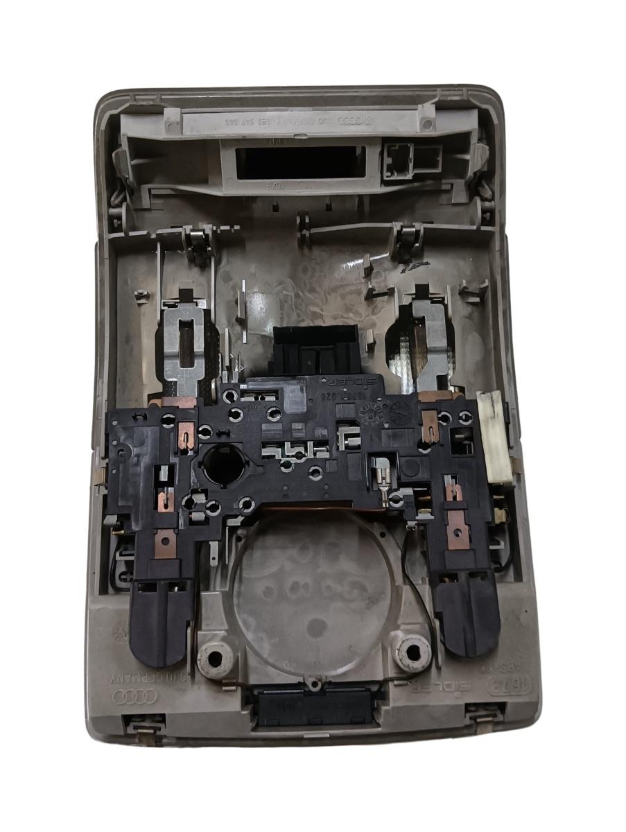 Plafoniera AUDI A3 II 8P1 2003 - 2013 VAG 8e0947565 – foto 2