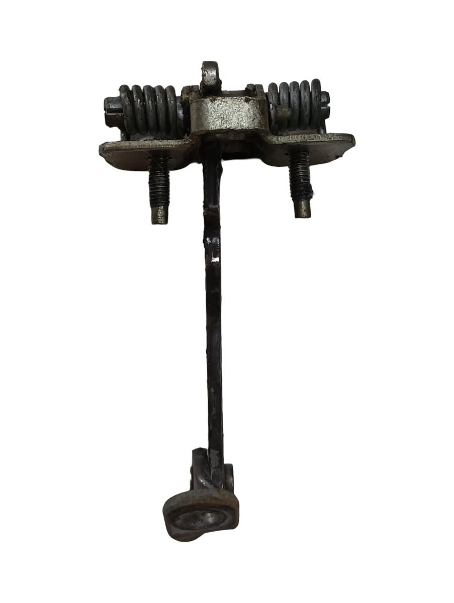 Opritor usa  stanga fata DACIA DUSTER 2010 - >