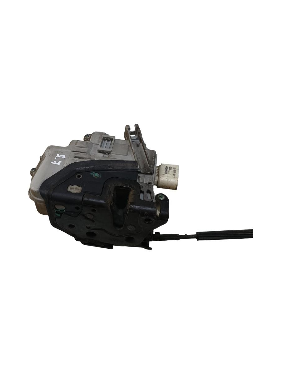 Broasca usa stanga fata VOLKSWAGEN PASSAT Variant 3C5 2005 - 2011