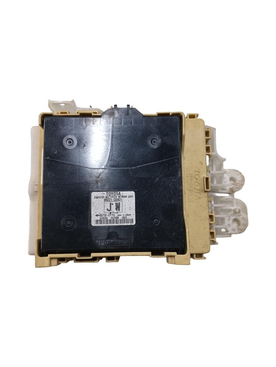 Modul de confort TOYOTA COROLLA 2015 1.3i 8922102401