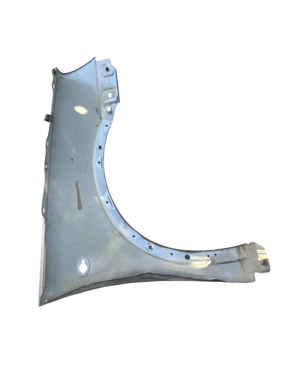 Aripa stanga fata OPEL CORSA C F08, F68, X01 2000 - 2009