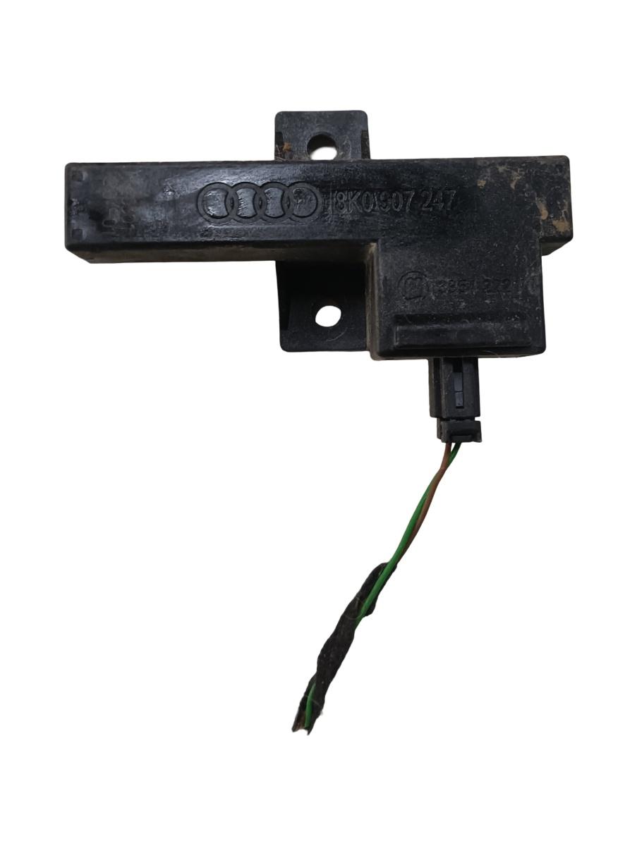 Antena GPS stanga fata AUDI A6/S6 IV Saloon 4G2, C7, 4GC 2010 - 2018 VAG 8k0907247