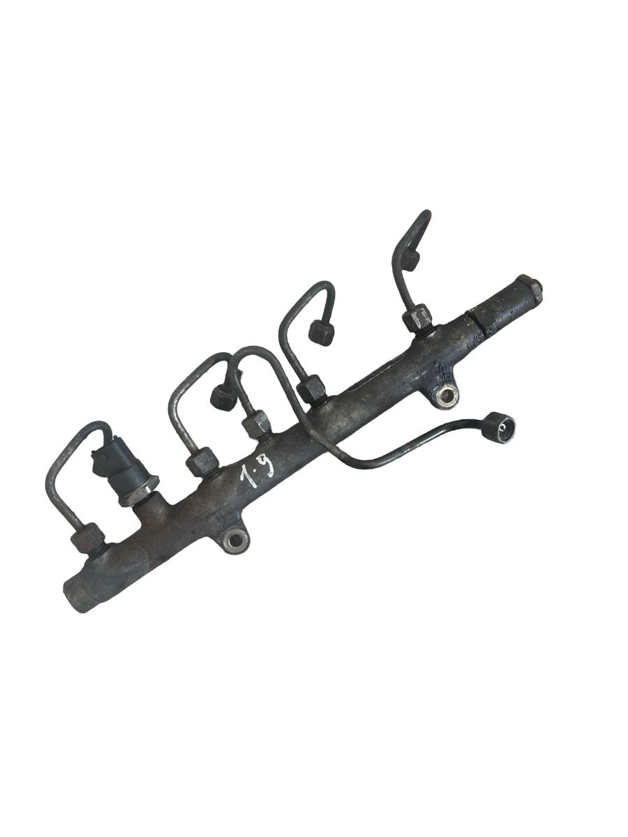 Rampa Injectoare RENAULT MEGANE II BM0/1_, CM0/1_ 2001 - 2012 1.9DCI 8200347176