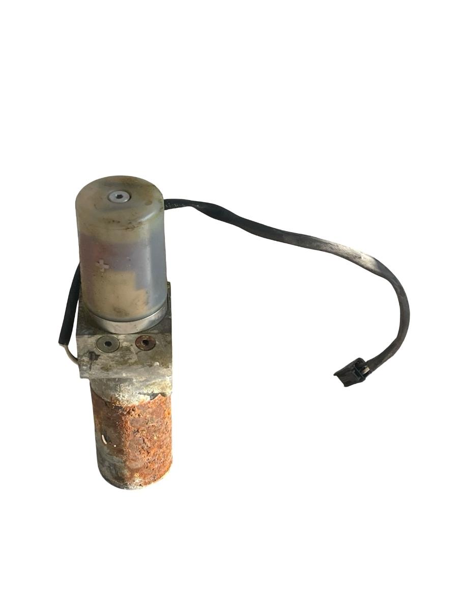Pompa hidraulica portbagaj MERCEDES-BENZ S-CLASS II W221, C215 2005 - 2013 A2218001548