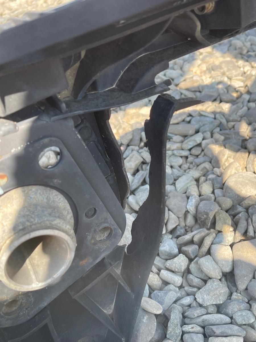 Trager + radiatoare AUDI A4 II 8E2, B6 2000 - 2005 1.8 T BFB – foto 3