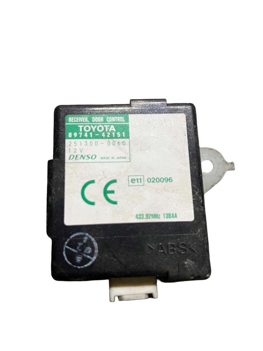 Alte module/unitati de control TOYOTA RAV 4 II _A2_ 2000 - 2005 89741-42151