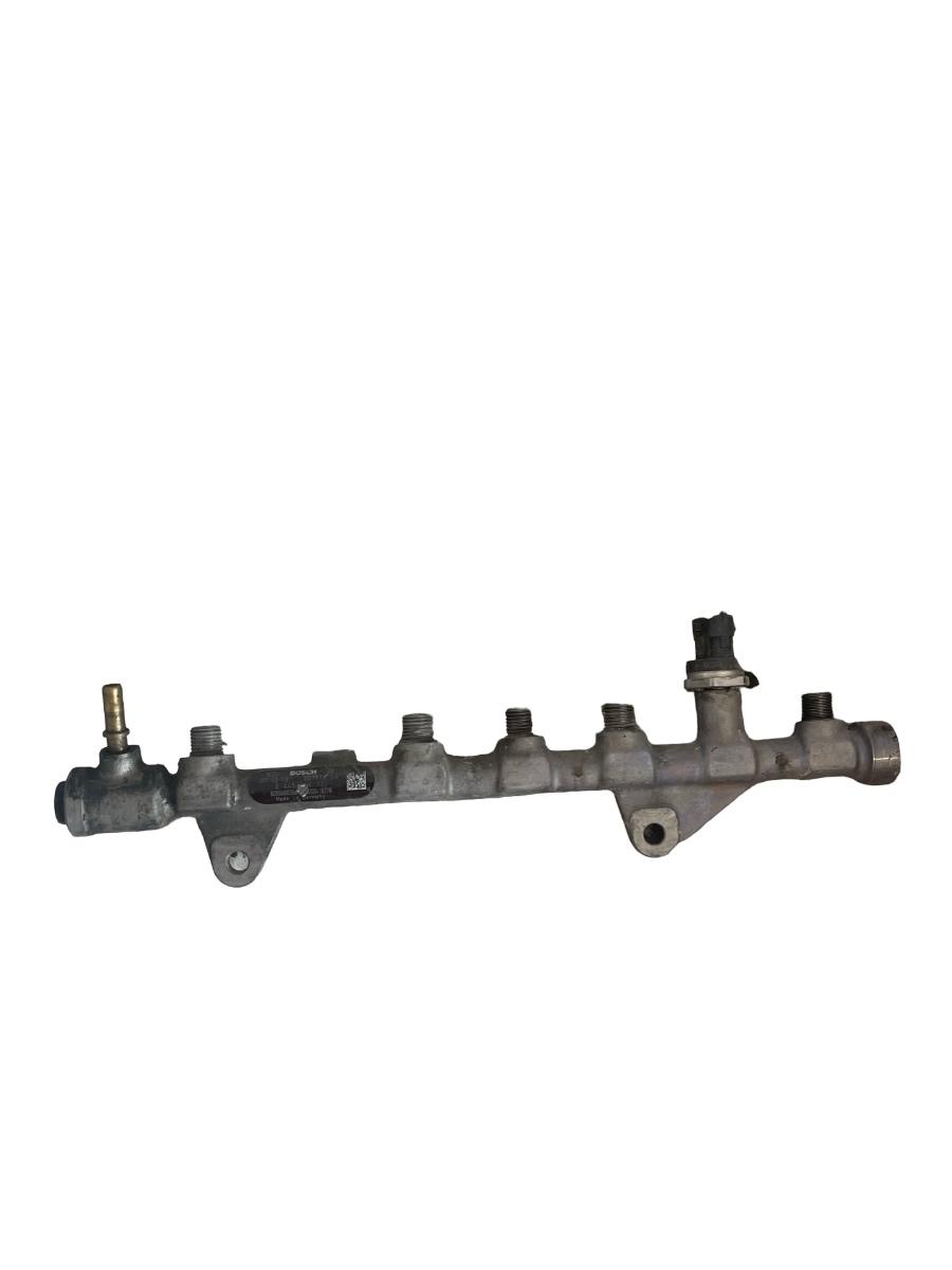 Rampa Injectoare RENAULT SCENIC II JM0/1_ 2003 - > 1.9DCI 8200600206