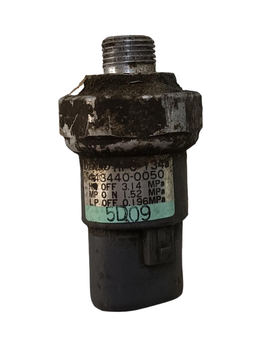Senzor de presiune aer conditionat (AC) TOYOTA RAV 4 II _A2_ 2000 - 2005 4434400050